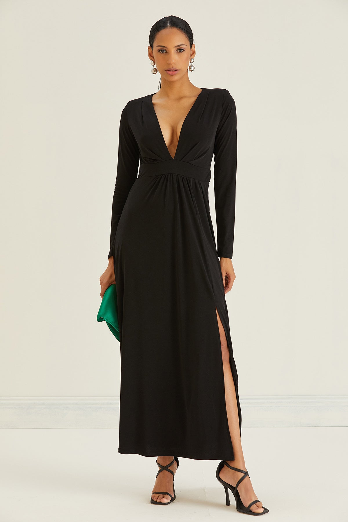 Black long sleeve discount plunge maxi dress