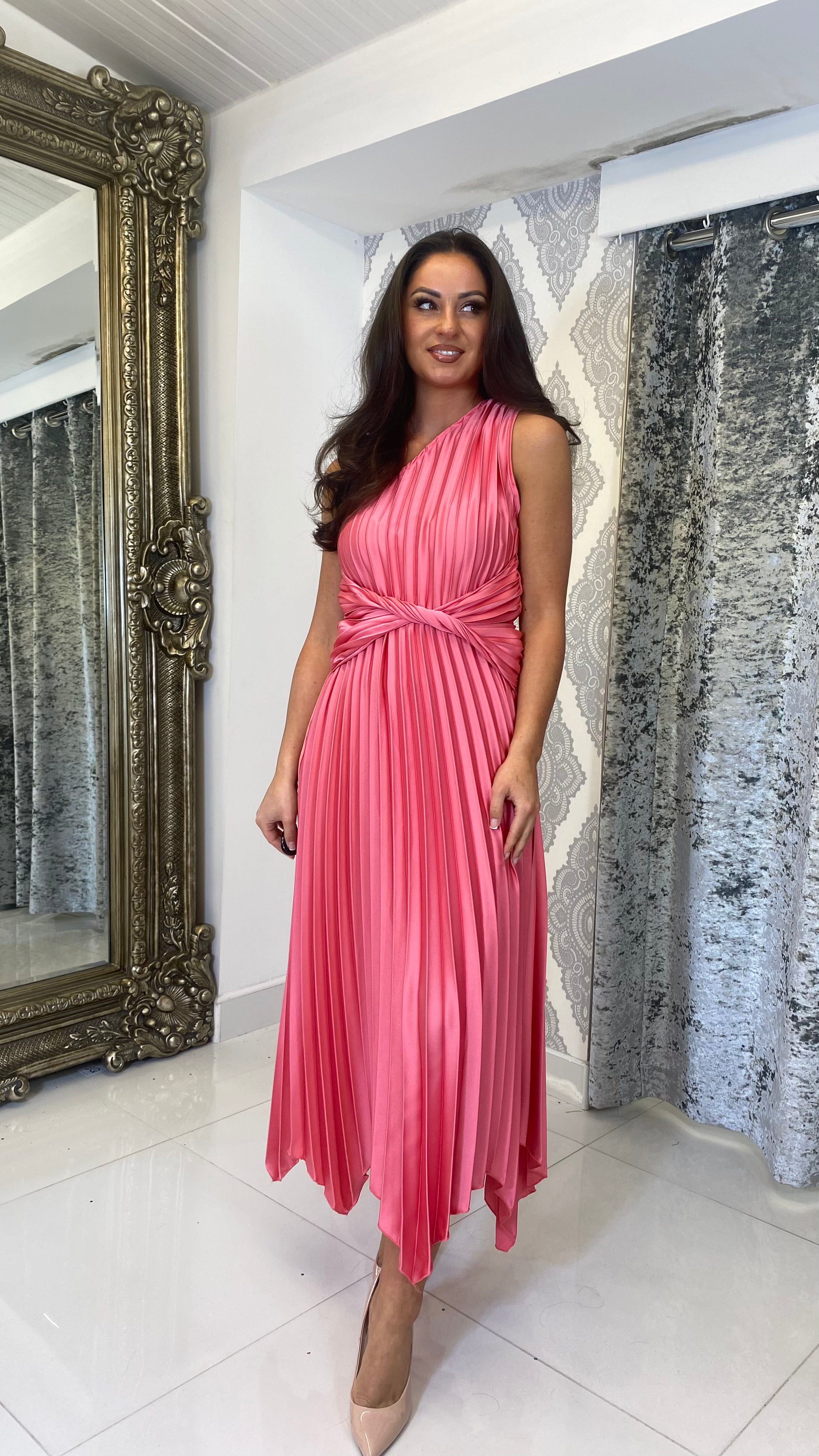 Pleated dip hem dress deals